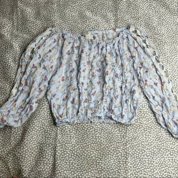 Forever 21 Floral print off the shoulder Crop top - Picture 4 of 9